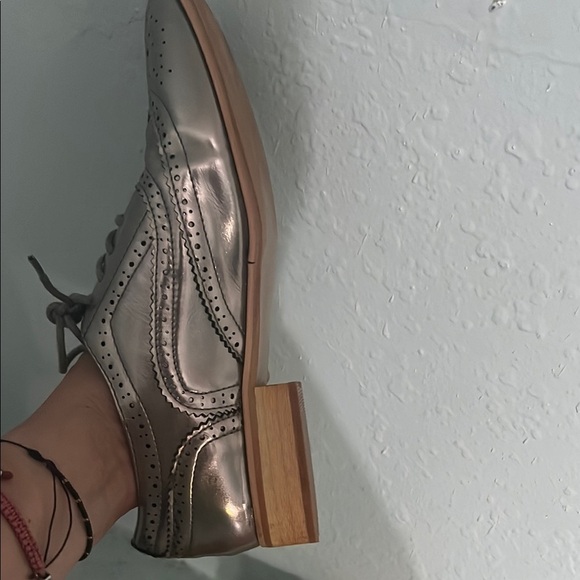 Wanted Metallic Black Oxford Shoes - Picture 2 of 4